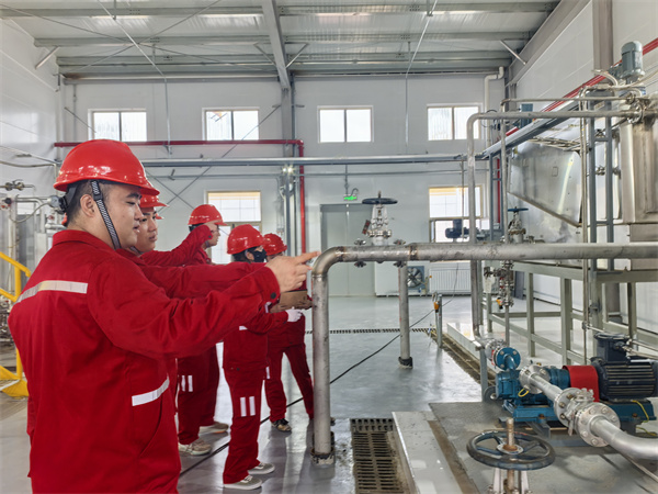 延安環(huán)保公司下寺灣污水處理項目 員工實操培訓.jpg